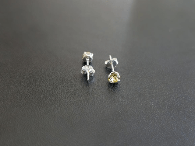 Boucles d'oreilles, cristal 4mm champagne 
