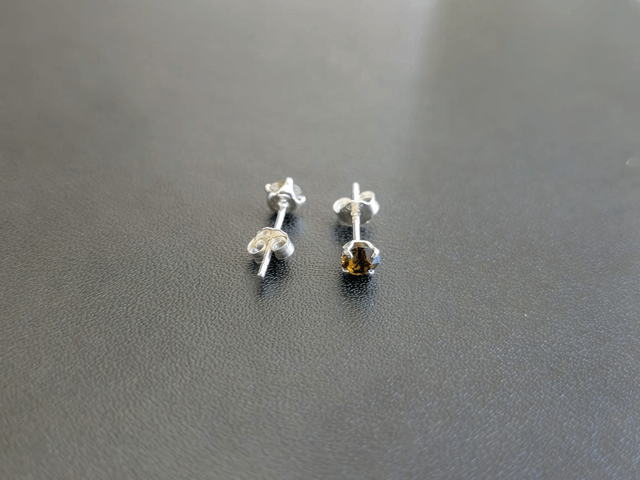 Boucles d'oreilles, cristal 4mm Brown