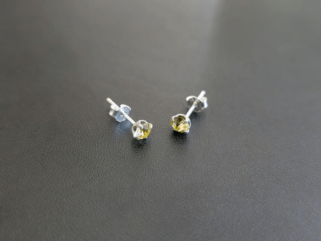 Boucles d'oreilles, cristal 4mm champagne 