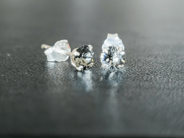 Boucles d'oreilles, cristal 4mm Dark Grey
