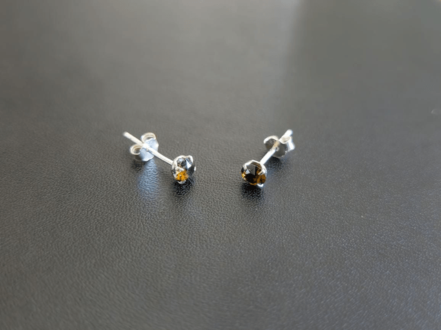 Boucles d'oreilles, cristal 4mm Brown