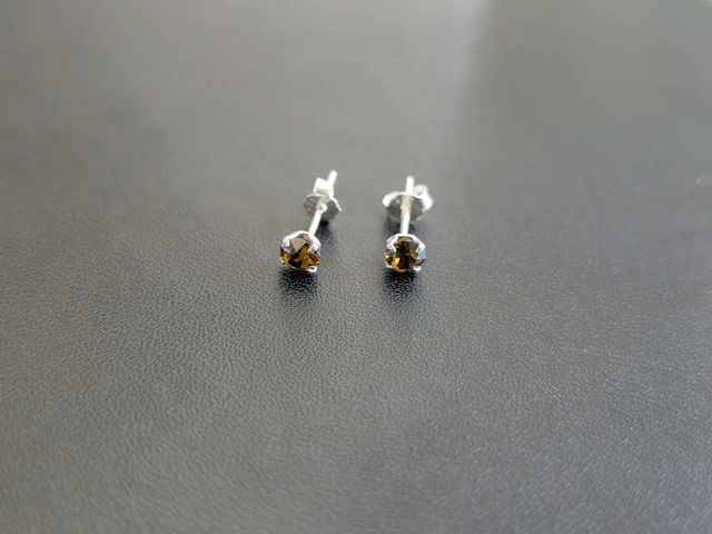 Boucles d'oreilles, cristal 4mm Brown