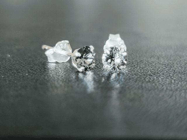 Boucles d&#039;oreilles, cristal 4mm Dark Grey